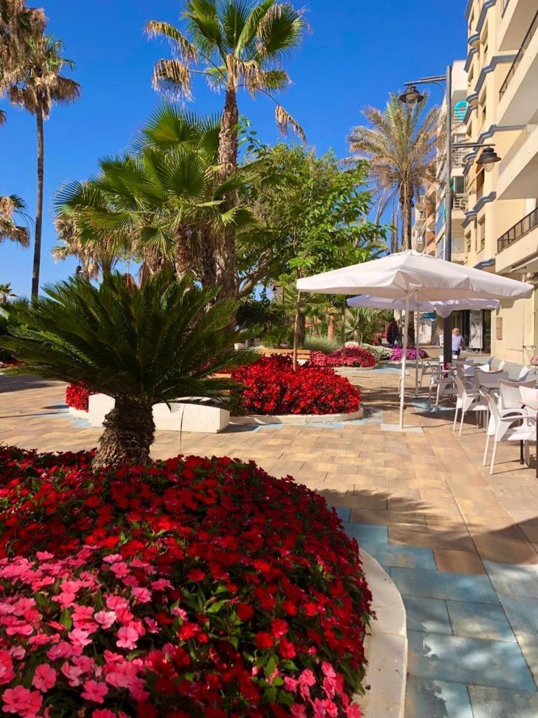 La Rada Beach Estepona Centro Luaran gambar