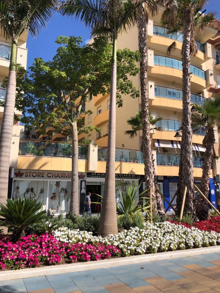 La Rada Beach Estepona Centro Luaran gambar